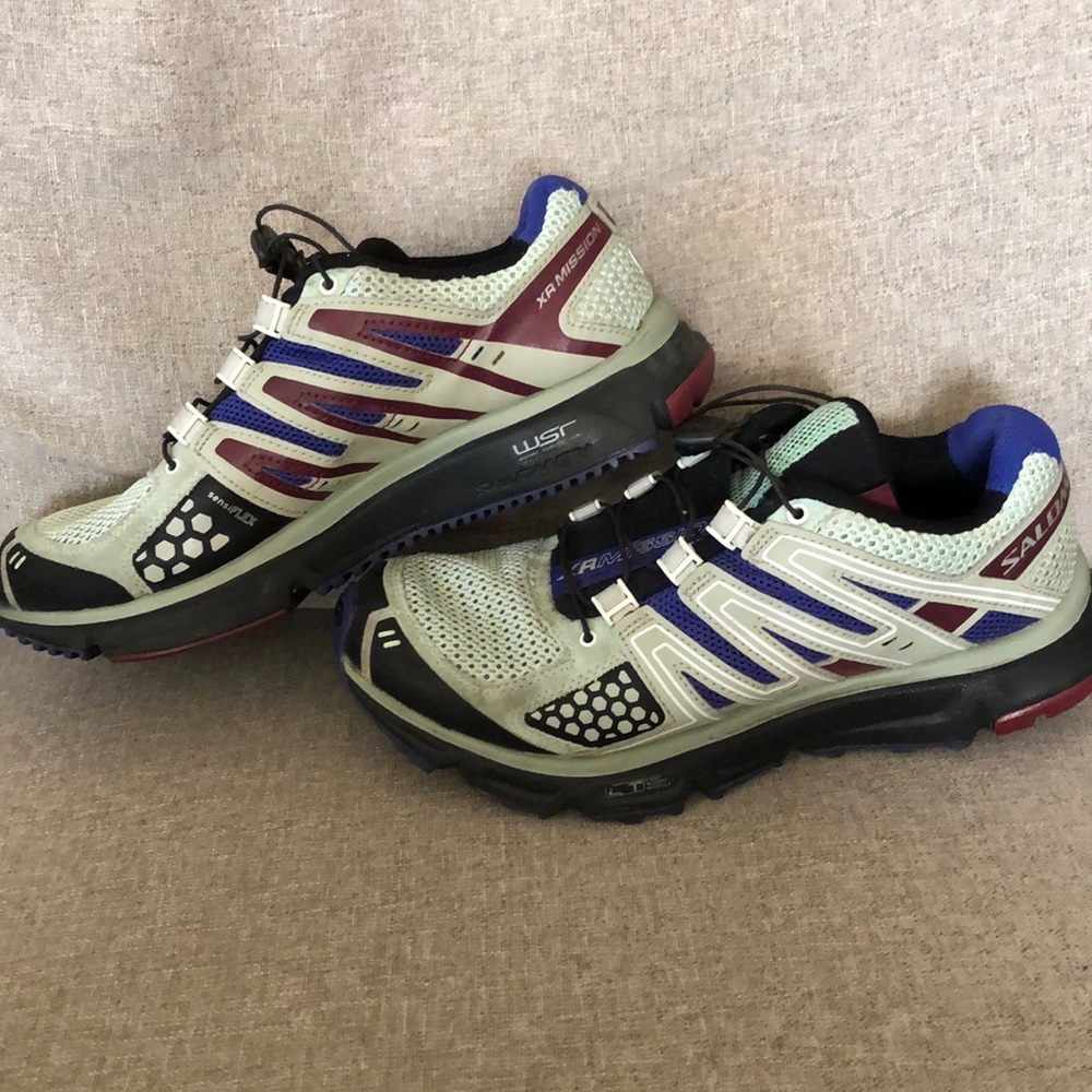 Salomon womens running hiking trail shoe XR mission EUC size 7
